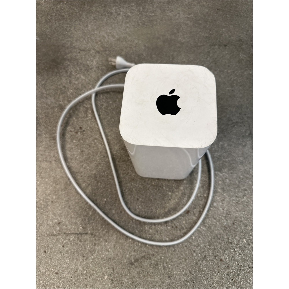 Apple AirPort Extreme A1521 3-Port Gigabit Wi-Fi 802.11 AC Router (UNTESTED**)